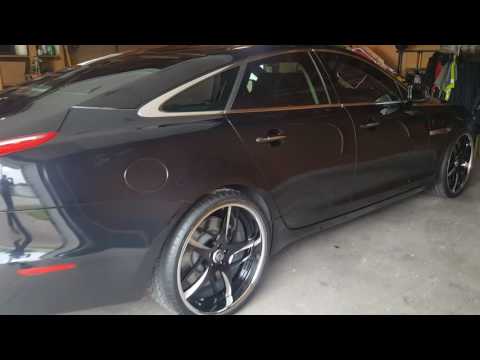 Jaguar XJ - 22" wheels