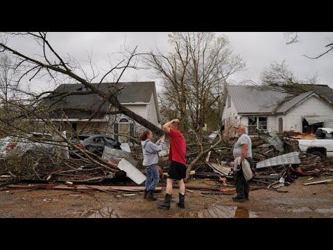 Mindestens fünf Tote bei heftigen Tornado in Missouri