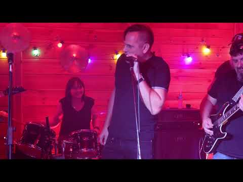 ,,DIVORCE,, Po drugiej stronie drzwi( cover KSU) Fragment koncertu 13.10.2022 Sfera Pub Lublin