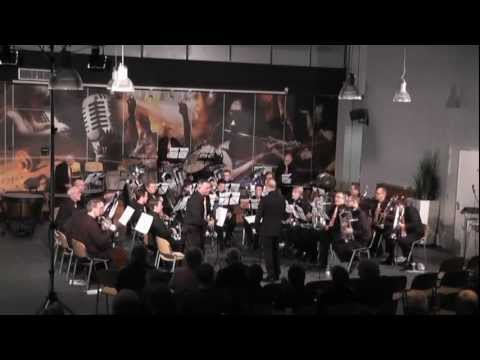 Brassband Apeldoorn plays Hail the dragon! - Philip Sparke