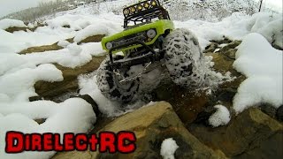 preview picture of video '4x4 RC Axial SCX10 Deadbolt first run in the snow - DirelectRC'
