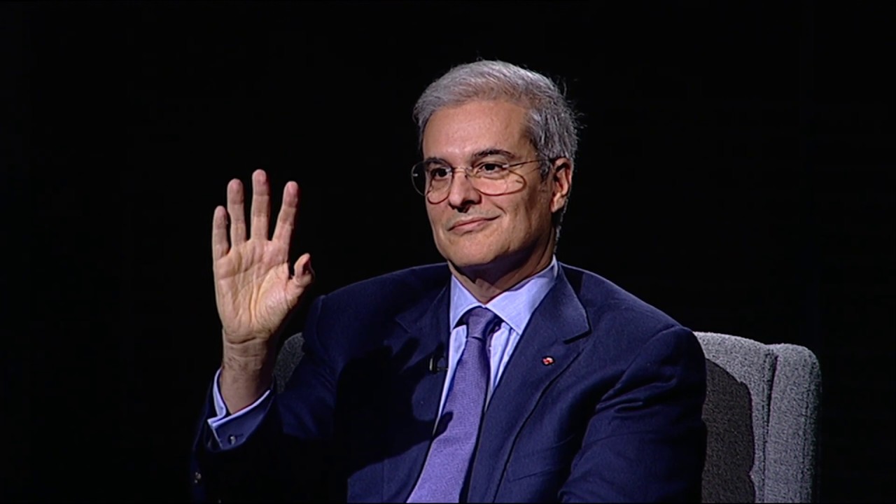 المشهد مع مولاي هشام العلوي من قصور الملكية في المغرب