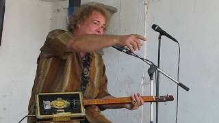 Steve Arvey Plays A Cigar Box Guitar And Hockey Stick Guitar in One Song