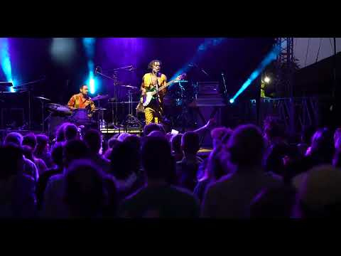 Chris Obehi band live at Torino festival 