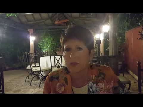 T's Italy: Roaming Holiday - Discovering Ristorantes Off The Beaten Path in Rome by Teresa Tomeo