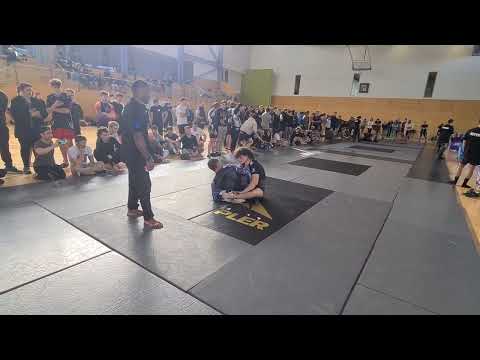 Anton vs Oliver Lee - Axis bJJ