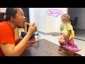 Monkey Lyly Felt Uneasy Seeing Her Mother Eating Instant Noodles In The Middle Of The Night
