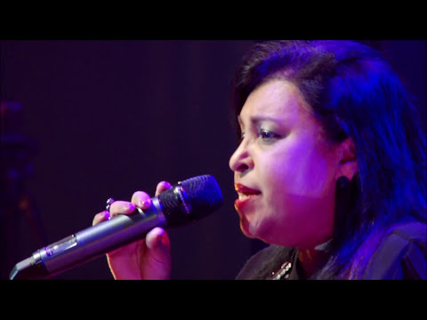 Yowun Sihina Loke | Mariazelle Goonetilleke