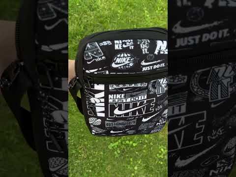 Барсетка через плечо \ сумка мессенджер \ бананка "Nike" черная с брендовым принтом Найк - фото 1 - id-p1894450735