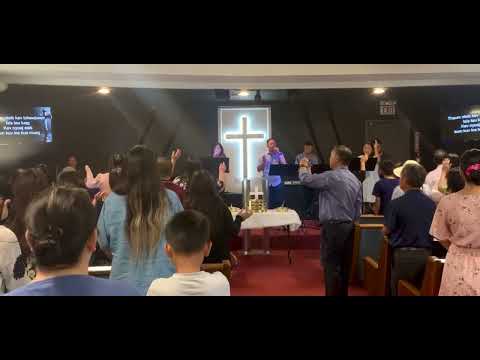 137 - Kuv twb hnov Tswv Yesxus hu kuv - Hmong Christian - Holy Trinity Christian Church - Hmong