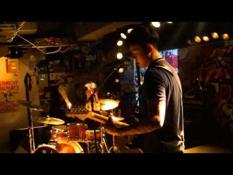 20131004 Dead Buttons - War Dance