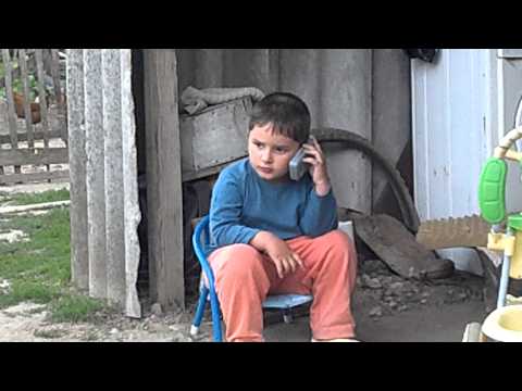 Mihai telefoneaza din tarian catre civilizatzie