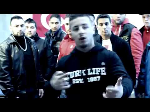 Ay yildiz records ne mutlu türküm diyene