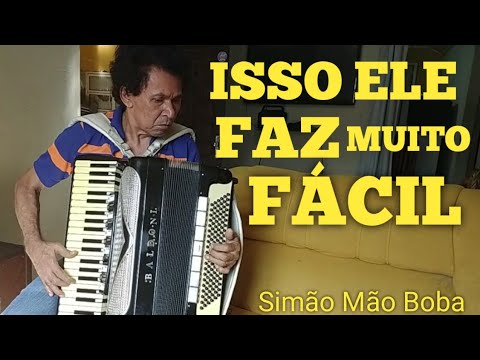 Sanfoneiro  BRINCANDO  de SOLAR nos BAIXOS do Acordeon
