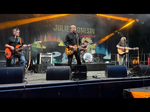 Juliet Jonesin Sydän. Albania. Turun Viinijuhlat. Uittamon kansanpuisto 27.6.2025. 