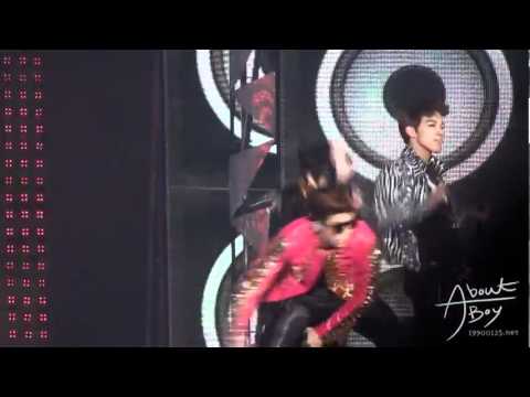 [Fancam] 111229 Junho 2PM SBS Gayo Daejun - Hands Up Cut