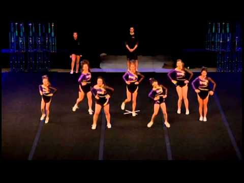 109- Spirit cheer 07 - Purple Ladies