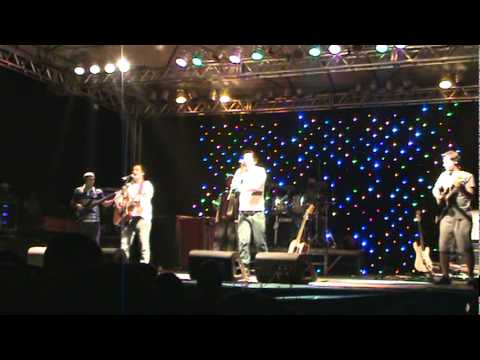 THYELO E NANDO - DÁ OU DESCE (AO VIVO)