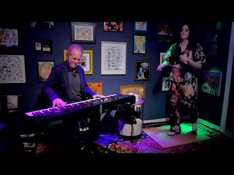 Melinda Sullivan & Larry Goldings Cover The Beatles "I Will" (Live on Office Hours)