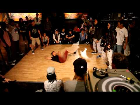 Record Junkies VS Crisis Crew @ Cypher Smoke