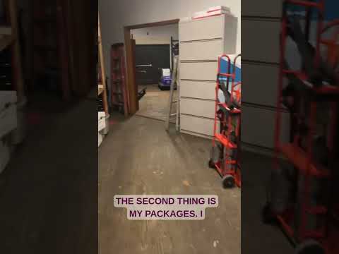 Warehouse vs Storefront #business #office #workspace #smallbusiness #taxes #credit #businesstips