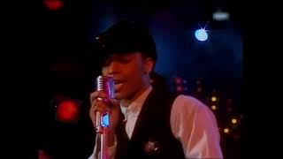 Terence Trent D&#39;Arby - Dance Little Sister (live)