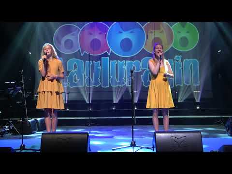 Ruth Reinsoo ja Marit Laur "Hommik" Piret Laikre/ Marek Sadam