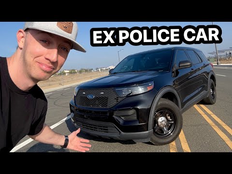 I BOUGHT A RETIRED POLICE CAR!!