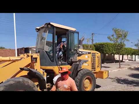 Coletores de Lixo Trabalhando Na Pá Carregadeira Em Paraú Rio Grande do Norte 