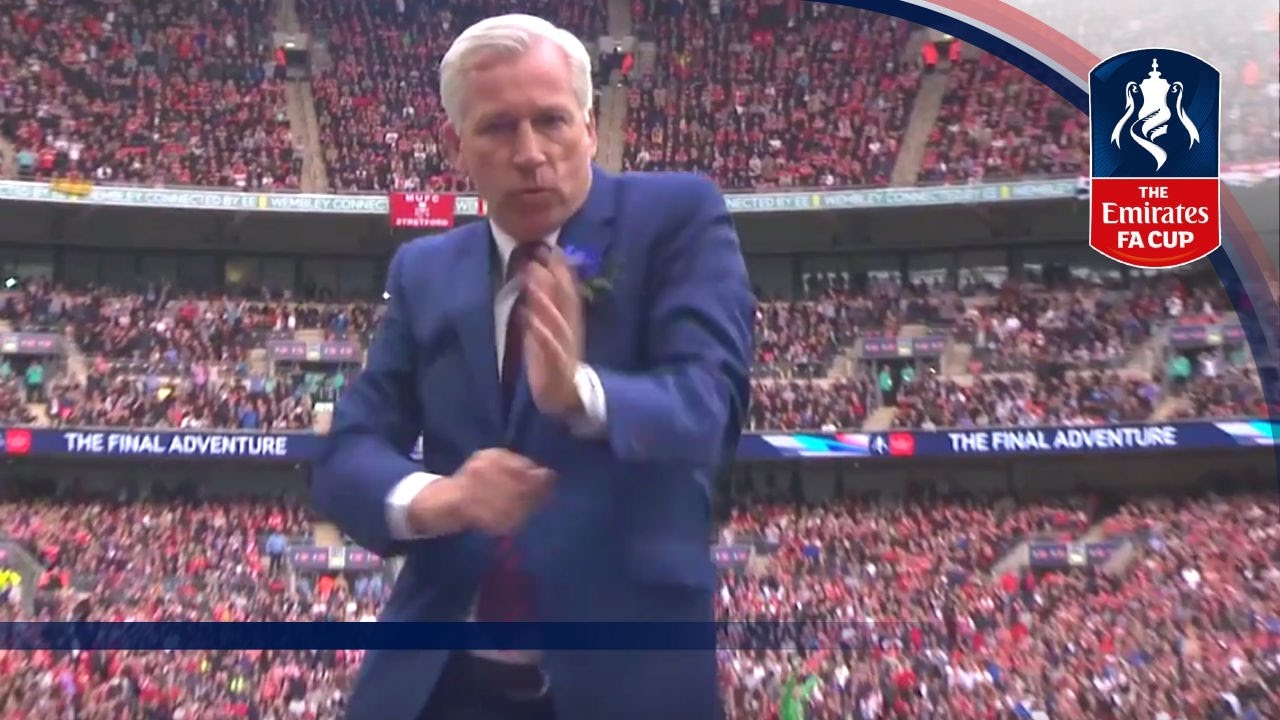 Alan Pardew's dancing celebration v Manchester United | FATV Advent Calendar 2016 - Day 12 - YouTube