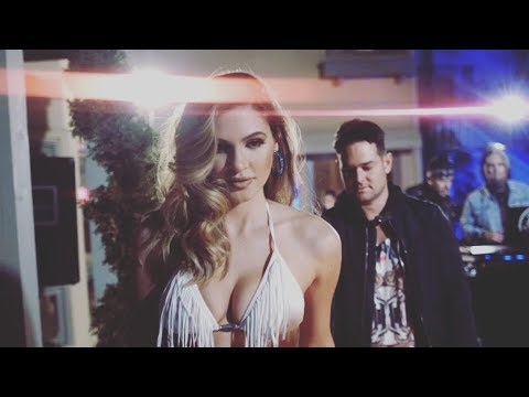 Adrian Vera - Bailame (Sirena) Official Music Video