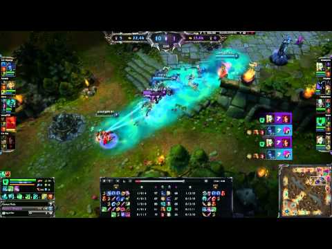 Yes Moment 32 - Dyrus Hecarim Killing Teammate