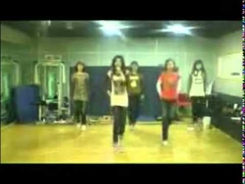 Wonder Girls practicing Instead of Saying Goodbye