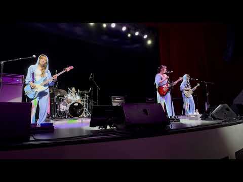QWER Harmony of Stars fancam (4K 60FPS) 20251111 2025 QWER First World Tour Rockation Fort Worth