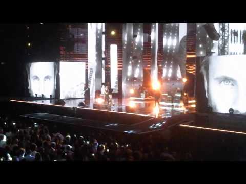 Nek - Se telefonando - live Wind Music Awards 2015