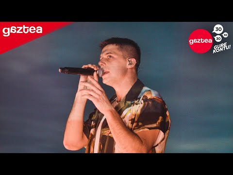 ZETAK - Zeinen Ederra Izango Den [ZUZENEAN] | GAZTEA 303030