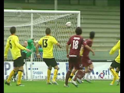 Fc Crotone | SERIE B | Salernitana-Crotone 4-1 (La sintesi e le reti dellincontro)