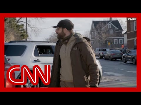 New video shows previous clash between Pretti and federal agents