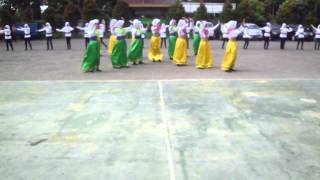 Download lagu PENSI SMPN 215 FLASHMOB INDONESIA MENARI 2014 mp3