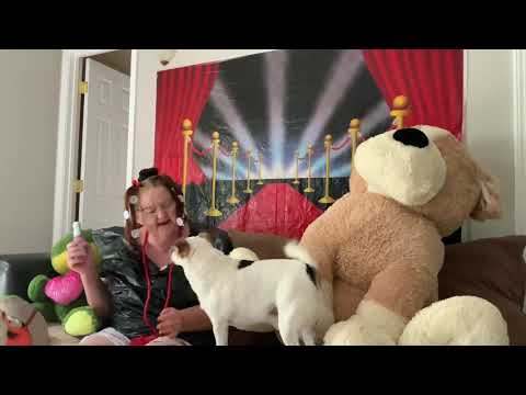 my mom has lost her mind 🤯 QUARANTINE DAY 15