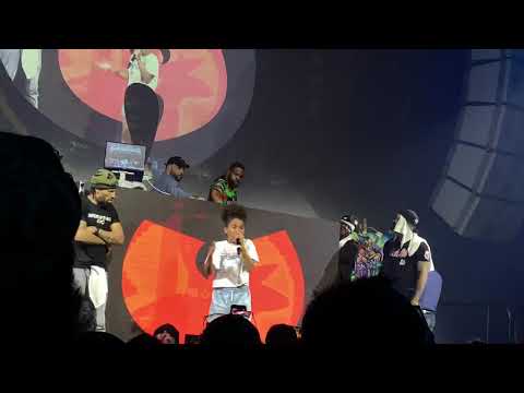 DJ Glow rapping at the Method Man & Redman show @ The Venue on 6/27/19