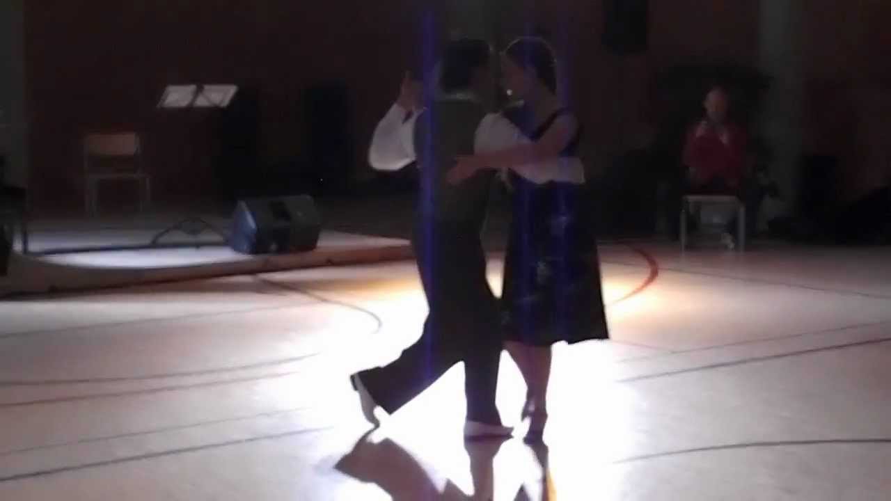 Pasi and Maria Laurén dancing El último adiós