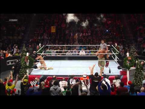 VIdeo: John Cena vs. Alberto Del Rio – Miracle on 34th Street Fight