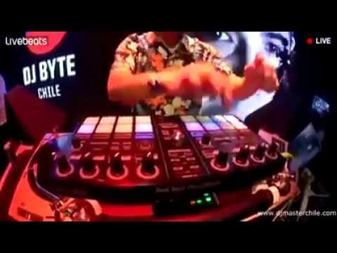 Dj Byte ganador de la final de Red bull thre3style Tokyo 2015