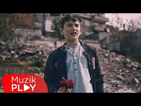 Narkoz & Gazapizm & Çağrı Sinci & Deniz Sungur - Kaç İstersen (Official Video)