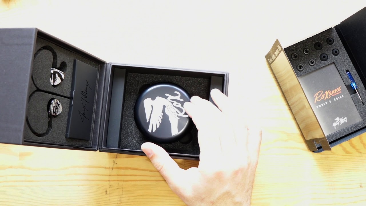 video Tai nghe có dây Astell & Kern Roxanne II by JH Audio chính hãng 0