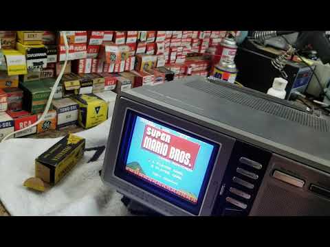 1982 Hitachi Vintage 5 inch Color TV assesment