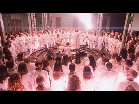 MASSIVE choir covers RADIOHEAD 15 Step - Melbourne Indie Voices