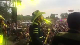 Quien eres tu grupo laberinto en vivo desde el carril 57 de Chicago Illinois 2017