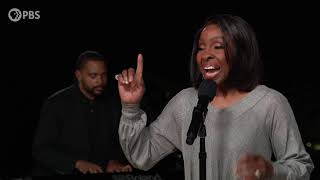 Gladys Knight Performs &quot;Wind Beneath My Wings&quot;